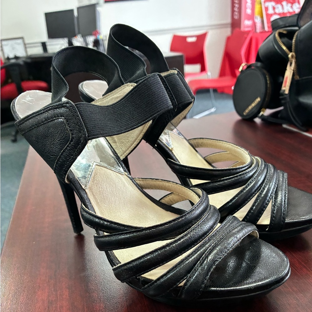 Michael Kors Black Leather / Silver Strappy Slingback Heels Pumps Womens Size 8M